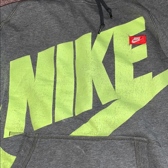 Nike Sweatshirt - Picture 2 of 2